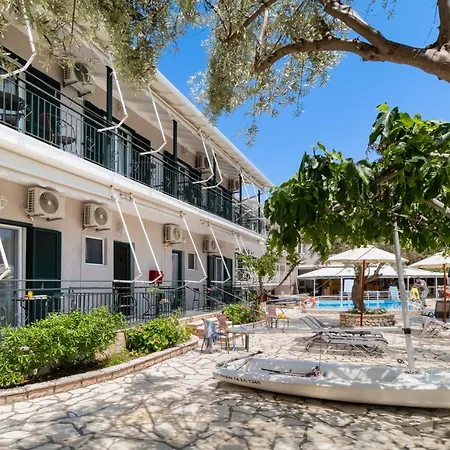 Club - 2 ניקיאנה